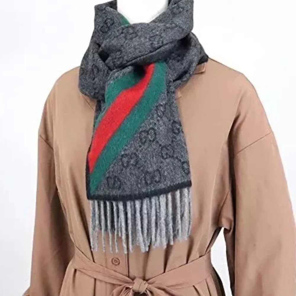 Gucci this piece